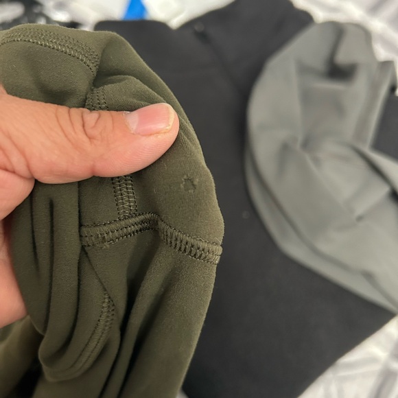 Lululemon cropped leggings green color women’s size 14 - Picture 4 of 6